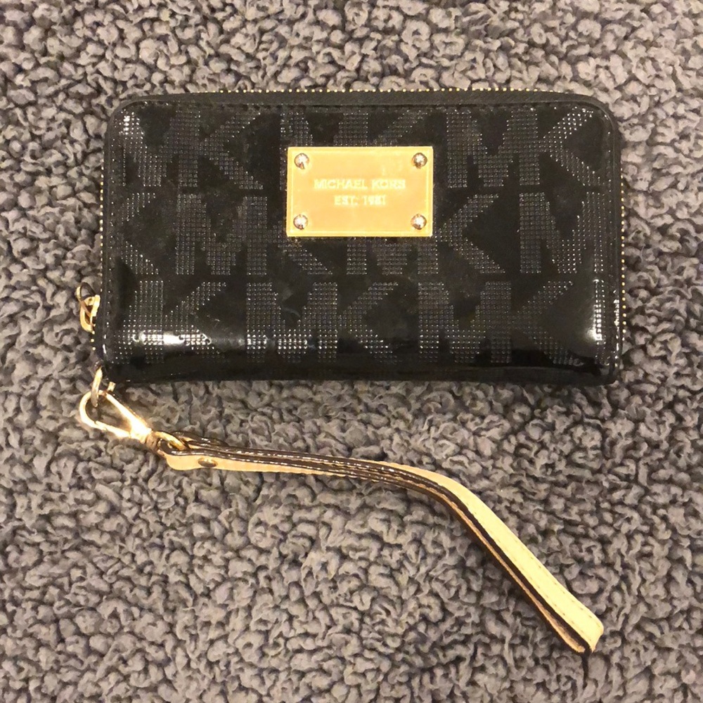 Michael Kors Wristlet